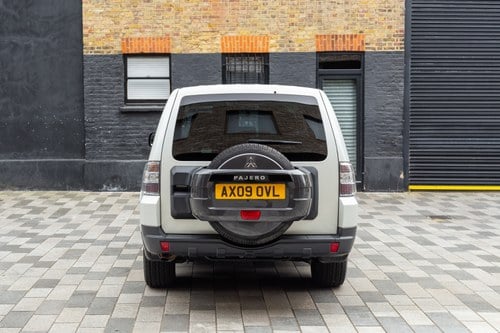 2009 Mitsubishi Pajero Shogun LWB For Sale (picture 18 of 119)