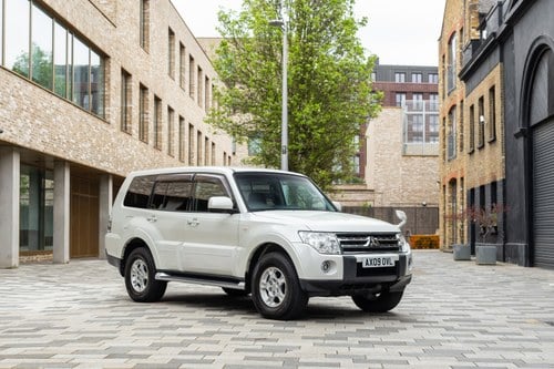 2009 Mitsubishi Pajero Shogun LWB For Sale (picture 21 of 119)