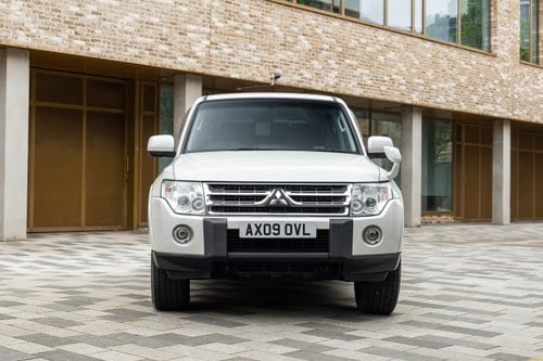 2009 Mitsubishi Pajero Shogun LWB For Sale (picture 25 of 119)