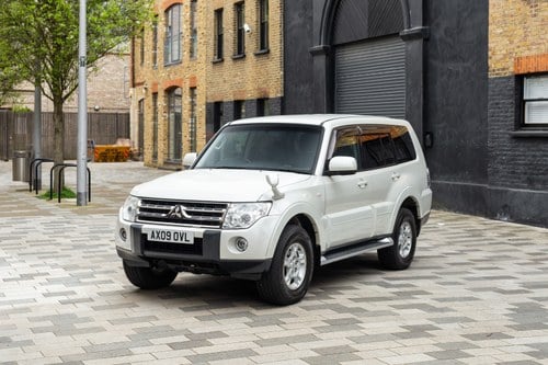 2009 Mitsubishi Pajero Shogun LWB For Sale (picture 26 of 119)