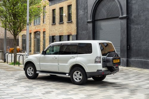 2009 Mitsubishi Pajero Shogun LWB For Sale (picture 35 of 119)