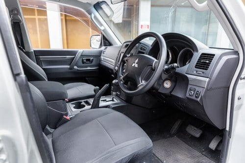 2009 Mitsubishi Pajero Shogun LWB For Sale (picture 47 of 119)