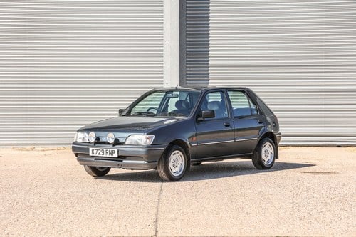 1993 Ford Fiesta Ghia Automatic 25k miles à vendre (picture 2 of 105)