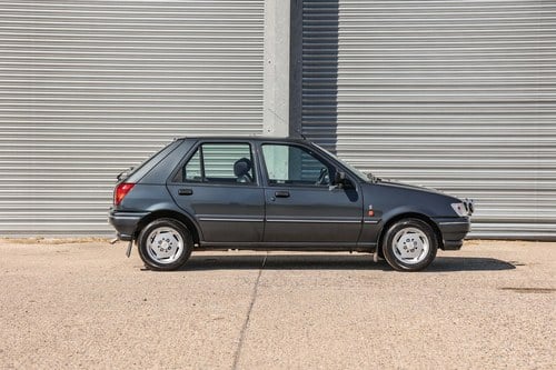1993 Ford Fiesta Ghia Automatic 25k miles à vendre (picture 8 of 105)