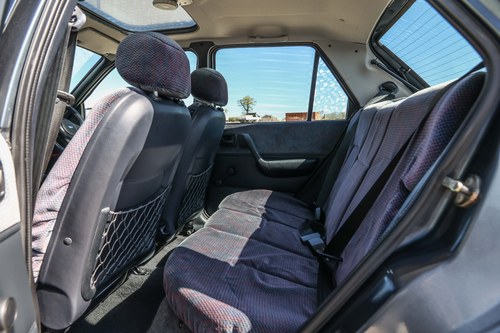 1993 Ford Fiesta Ghia Automatic 25k miles à vendre (picture 19 of 105)