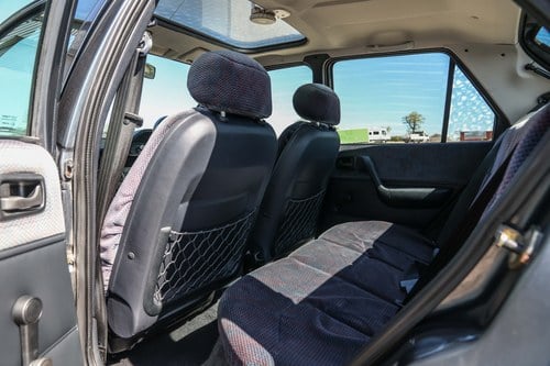 1993 Ford Fiesta Ghia Automatic 25k miles à vendre (picture 20 of 105)