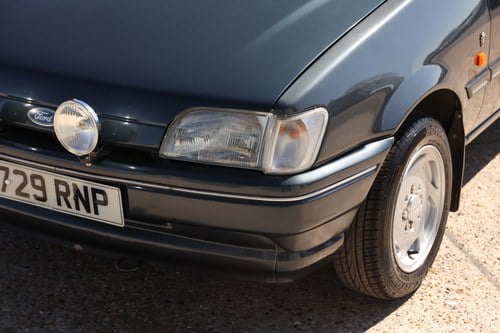 1993 Ford Fiesta Ghia Automatic 25k miles à vendre (picture 35 of 105)