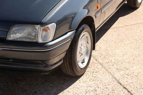 1993 Ford Fiesta Ghia Automatic 25k miles à vendre (picture 37 of 105)