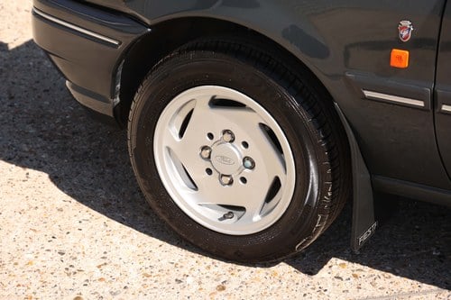 1993 Ford Fiesta Ghia Automatic 25k miles à vendre (picture 41 of 105)