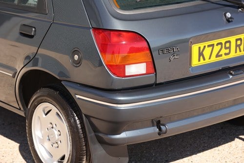 1993 Ford Fiesta Ghia Automatic 25k miles à vendre (picture 69 of 105)