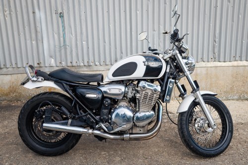 1997 Triumph Thunderbird 900 à vendre (picture 16 of 97)