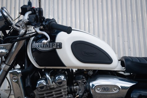 1997 Triumph Thunderbird 900 à vendre (picture 76 of 97)