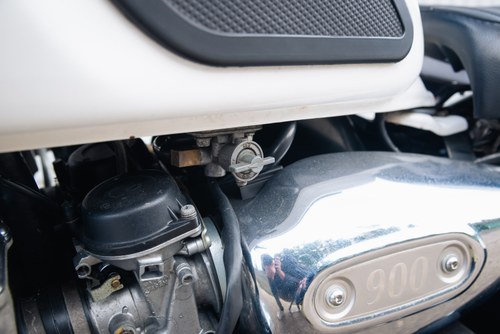 1997 Triumph Thunderbird 900 à vendre (picture 79 of 97)