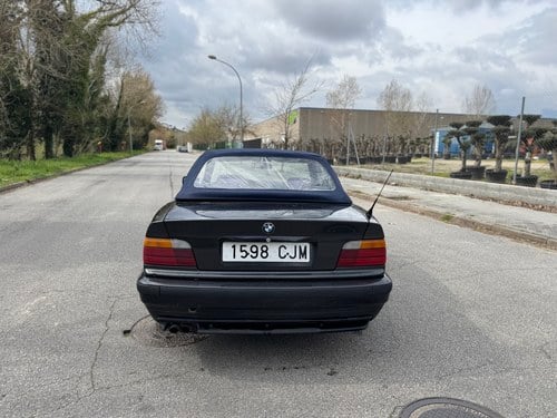 1993 BMW E36 325i Cabriolet For Sale (picture 5 of 34)
