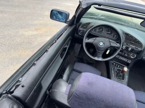 1993 BMW E36 325i Cabriolet For Sale (picture 15 of 34)