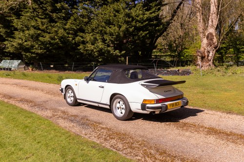 1989 Porsche 911 Carrera Cabriolet Sport zum Verkauf (Bild 17 von 258)