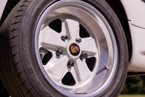 1989 Porsche 911 Carrera Cabriolet Sport zum Verkauf (Bild 31 von 258)