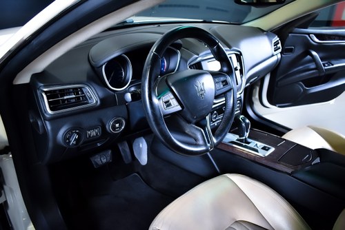 2014 Maserati Ghibli S Q4 Sedan zum Verkauf (Bild 31 von 102)