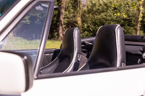 1989 Porsche 911 Carrera Cabriolet Sport zum Verkauf (Bild 32 von 258)