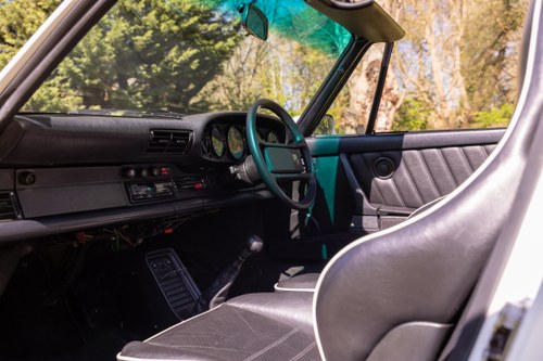 1989 Porsche 911 Carrera Cabriolet Sport zum Verkauf (Bild 36 von 258)