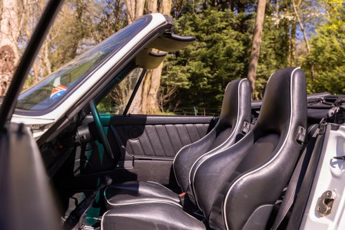 1989 Porsche 911 Carrera Cabriolet Sport zum Verkauf (Bild 40 von 258)