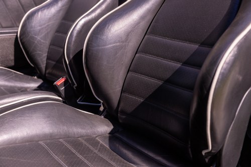 1989 Porsche 911 Carrera Cabriolet Sport zum Verkauf (Bild 43 von 258)