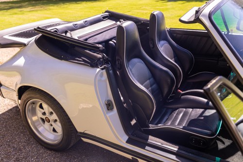 1989 Porsche 911 Carrera Cabriolet Sport zum Verkauf (Bild 53 von 258)