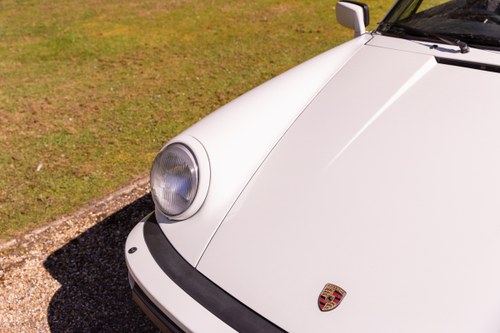 1989 Porsche 911 Carrera Cabriolet Sport zum Verkauf (Bild 91 von 258)