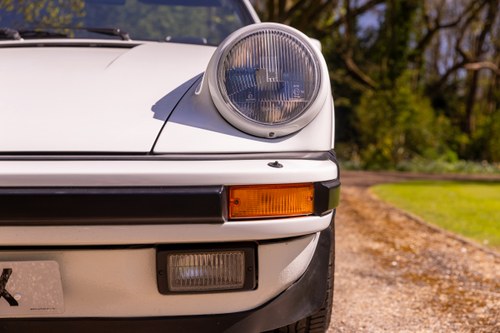 1989 Porsche 911 Carrera Cabriolet Sport zum Verkauf (Bild 92 von 258)