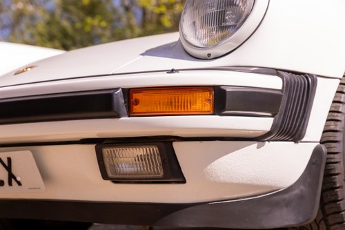 1989 Porsche 911 Carrera Cabriolet Sport zum Verkauf (Bild 94 von 258)