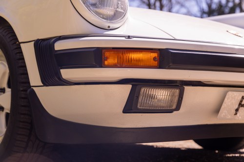 1989 Porsche 911 Carrera Cabriolet Sport zum Verkauf (Bild 95 von 258)