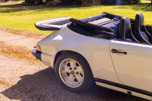 1989 Porsche 911 Carrera Cabriolet Sport zum Verkauf (Bild 101 von 258)