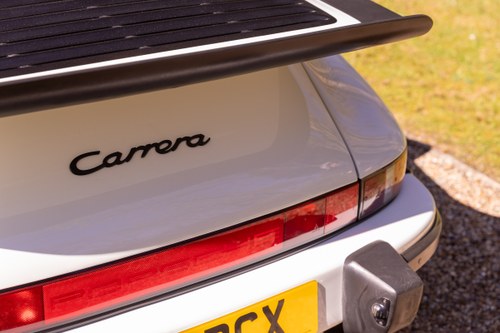 1989 Porsche 911 Carrera Cabriolet Sport zum Verkauf (Bild 108 von 258)