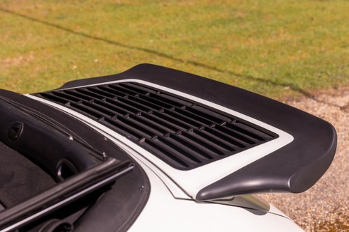 1989 Porsche 911 Carrera Cabriolet Sport zum Verkauf (Bild 118 von 258)