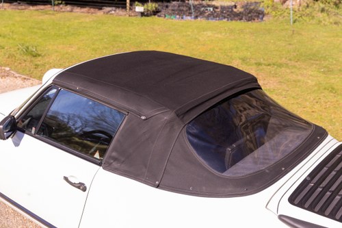 1989 Porsche 911 Carrera Cabriolet Sport zum Verkauf (Bild 133 von 258)