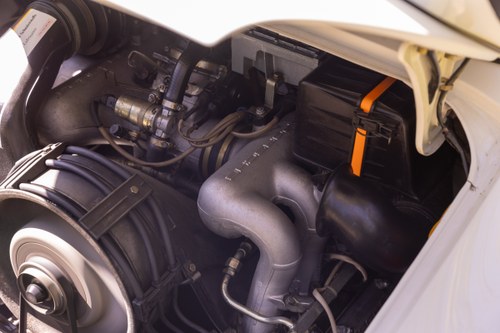 1989 Porsche 911 Carrera Cabriolet Sport zum Verkauf (Bild 140 von 258)