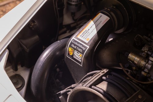 1989 Porsche 911 Carrera Cabriolet Sport zum Verkauf (Bild 142 von 258)