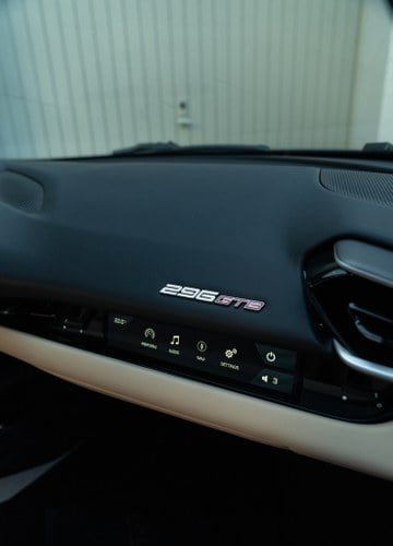 2024 Ferrari 296 GTB (VAT Deductible) à vendre (picture 30 of 68)