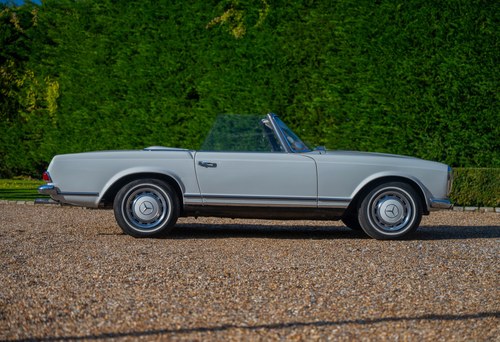 1966 Mercedes-Benz W113 230SL ‘Pagoda’ Manual LHD For Sale (picture 15 of 168)