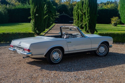 1966 Mercedes-Benz W113 230SL ‘Pagoda’ Manual LHD For Sale (picture 18 of 168)