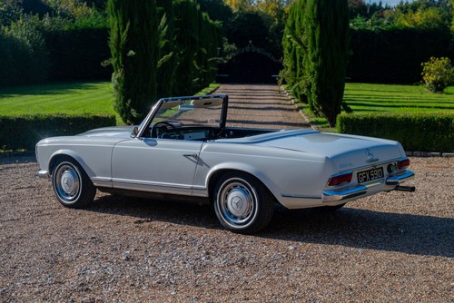 1966 Mercedes-Benz W113 230SL ‘Pagoda’ Manual LHD For Sale (picture 22 of 168)