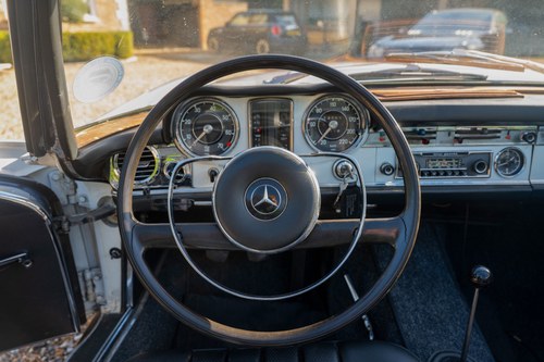 1966 Mercedes-Benz W113 230SL ‘Pagoda’ Manual LHD For Sale (picture 40 of 168)