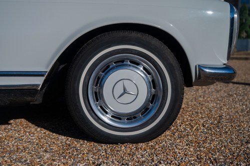 1966 Mercedes-Benz W113 230SL ‘Pagoda’ Manual LHD For Sale (picture 35 of 168)