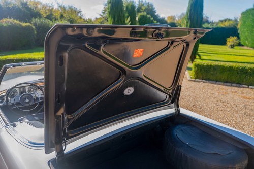 1966 Mercedes-Benz W113 230SL ‘Pagoda’ Manual LHD For Sale (picture 81 of 168)