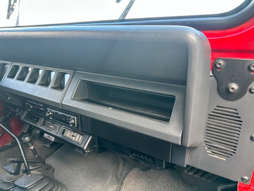 1995 Jeep Wrangler YJ En venta (imagen 30 de 104)