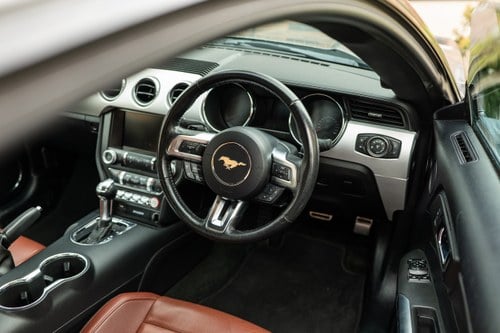 2016 Ford Mustang GT à venda (imagem 44 de 218)