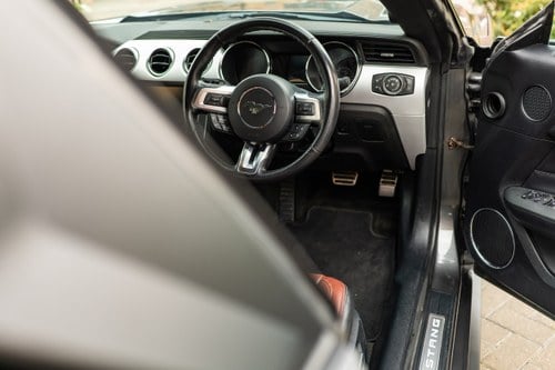 2016 Ford Mustang GT à venda (imagem 46 de 218)