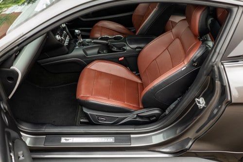 2016 Ford Mustang GT à venda (imagem 88 de 218)