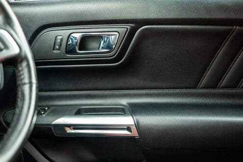 2016 Ford Mustang GT à venda (imagem 104 de 218)