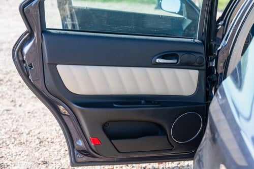 2001 Alfa Romeo 166 3L V6 24V Sportronic Lusso zum Verkauf (Bild 90 von 198)